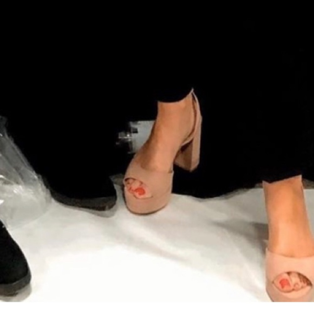 Chinese Laundry suede platform